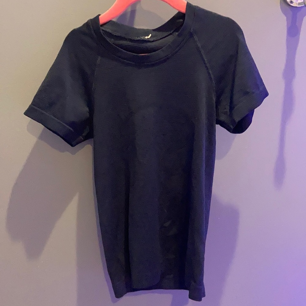 LULU LEMON Navy blue swiftly tech racer length